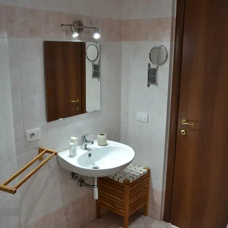 House Near The Center!! Apartment